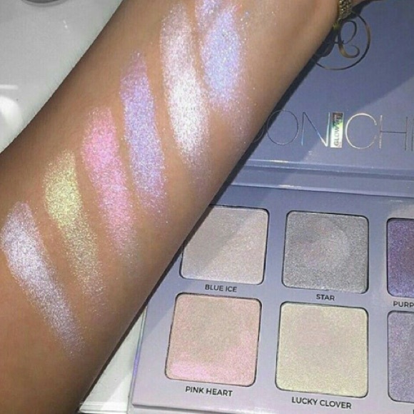 Anastasia Glow Kit - Moon Child ( Reserved for pengwn ) - Picture 4 of 6
